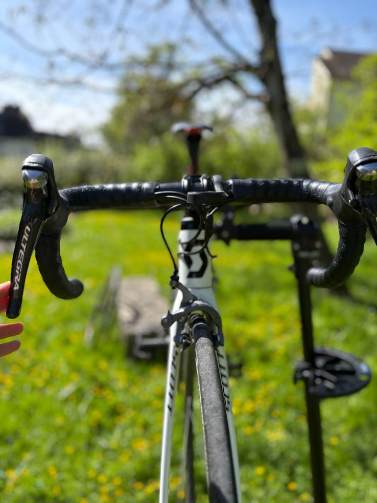 Used Scott Addict Shimano Ultegra 2018 Road & Gravel, White — image 6 of 11
