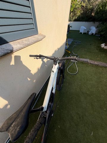 Used Polygon Collosus Shimano Deore XT 2026 Mountainbike, White, 29 — image 3 of 12