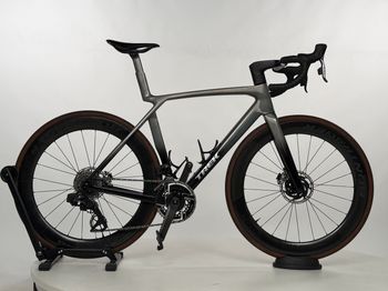 Used Trek Madone SLR 8 AXS 2025 Road & Gravel