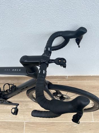 Used Orbea ORCA M20iTEAM 2024 2024 Road & Gravel, Black — image 4 of 11