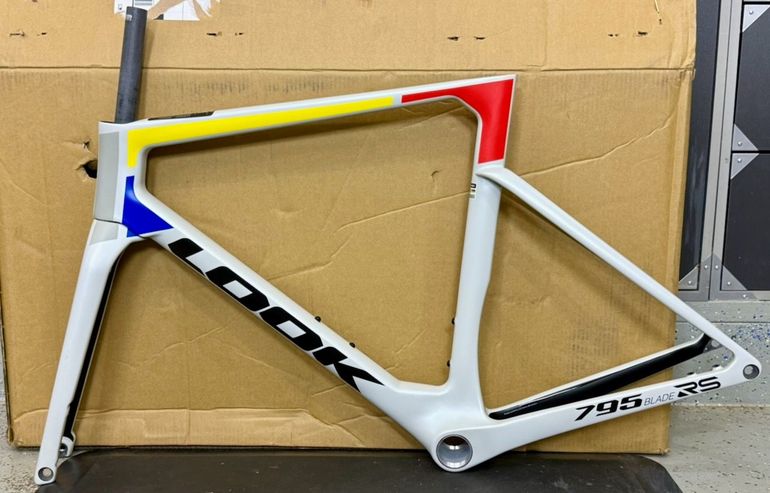 Used Look 795 BladeRS Iconic Edition Frameset 2025 Frameset 2025 Road & Gravel, White — image 3 of 10