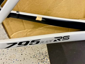 Used Look 795 BladeRS Iconic Edition Frameset 2025 Frameset 2025 Road & Gravel, White — image 5 of 10