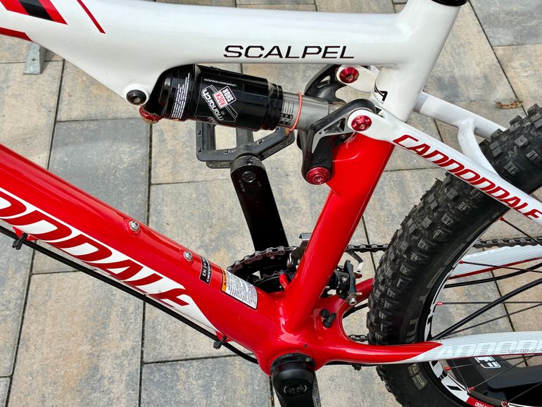 Used Cannondale 3 2012 Mountainbike, Rojo — image 2 of 5