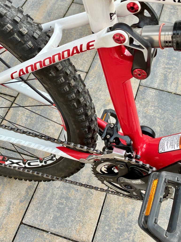 Used Cannondale 3 2012 Mountainbike, Rojo — image 3 of 5
