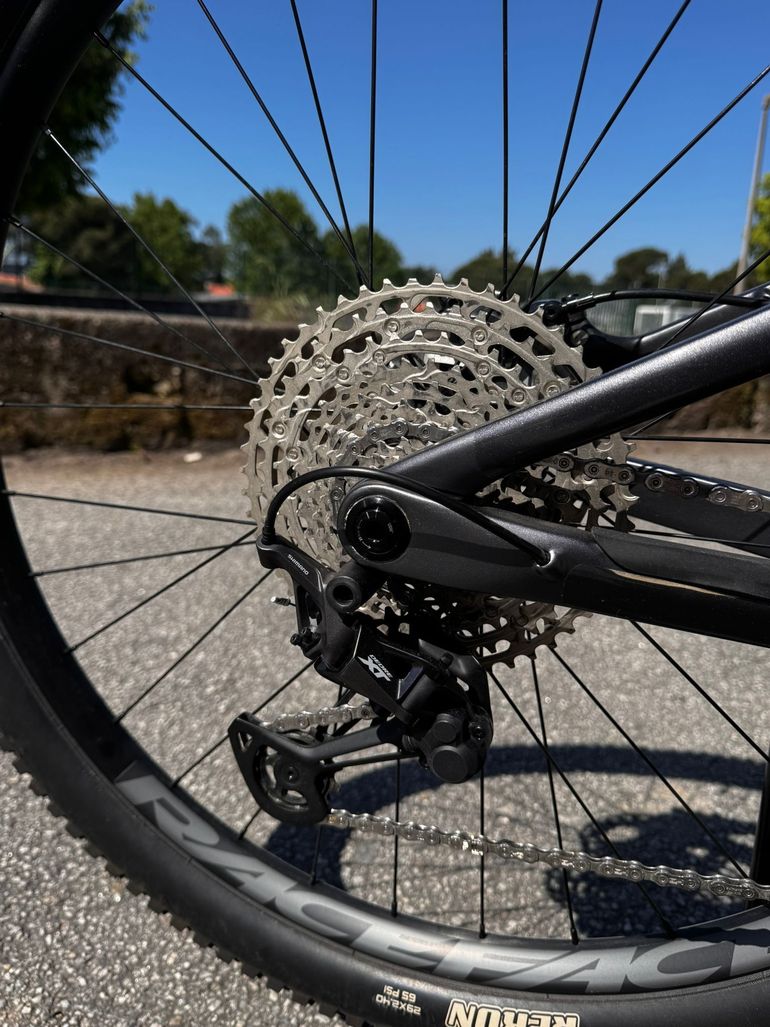 Used BH Bikes Lynx Race RC 2025 Mountainbike — image 2 of 11