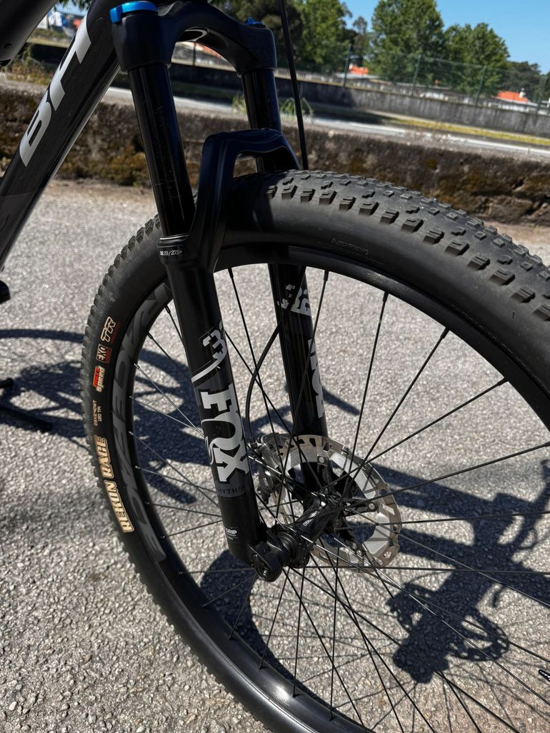 Used BH Bikes Lynx Race RC 2025 Mountainbike — image 4 of 11