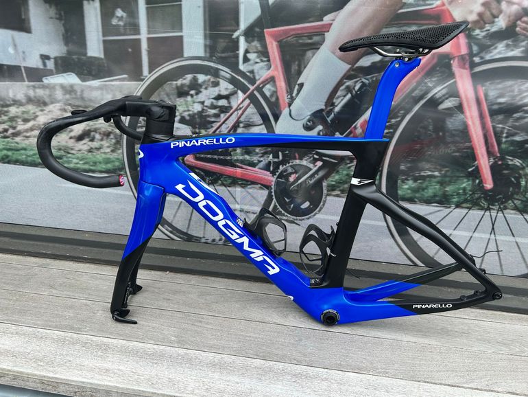 Used Pinarello Dogma F Disc 2023 Frameset 2023 Road & Gravel, Blue — image 2 of 18