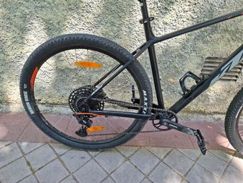 Used KTM ULTRA FUN 29 2023 2023 Mountainbike, Negro — image 6 of 8