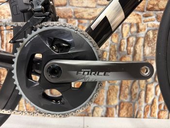 Used Trek Émonda SL 7 Disc eTap 2022 2022 Road & Gravel — image 4 of 9
