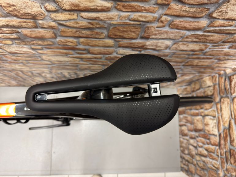 Used Trek Émonda SL 7 Disc eTap 2022 2022 Road & Gravel — image 9 of 9