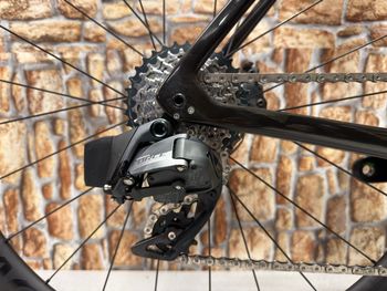 Used Trek Émonda SL 7 Disc eTap 2022 2022 Road & Gravel — image 3 of 9