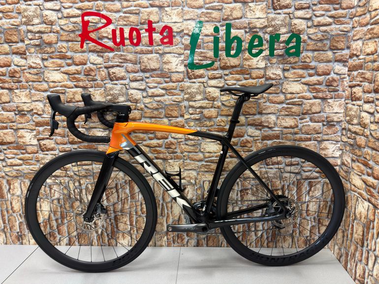 Used Trek Émonda SL 7 Disc eTap 2022 2022 Road & Gravel — image 2 of 9