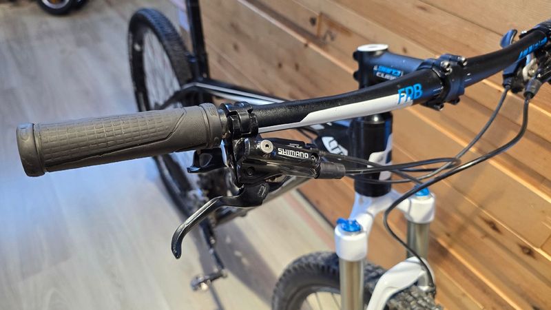Used CUBE LTD Race 2017 2017 Mountainbike, Black, 27.5, 29 — image 5 of 9