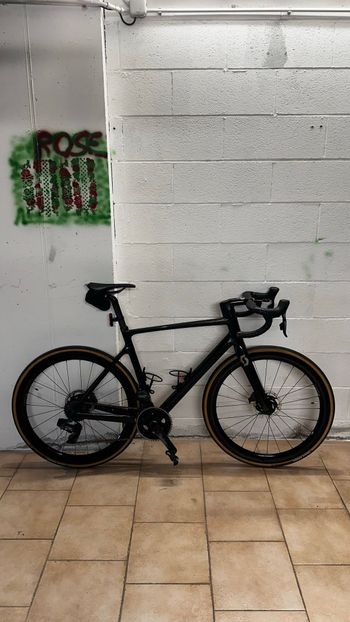 Used Scott Addict RC 20 2023 2023 Road & Gravel