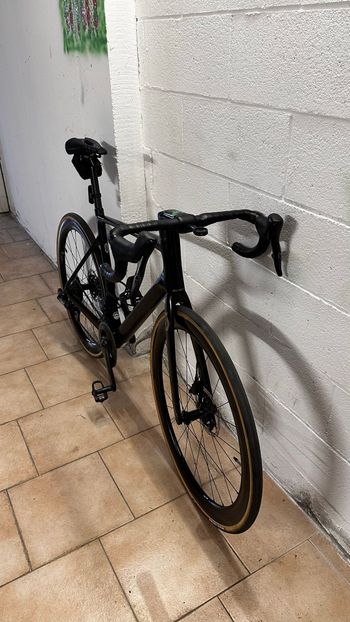 Used Scott Addict RC 20 2023 2023 Road & Gravel, Schwarz — image 7 of 8