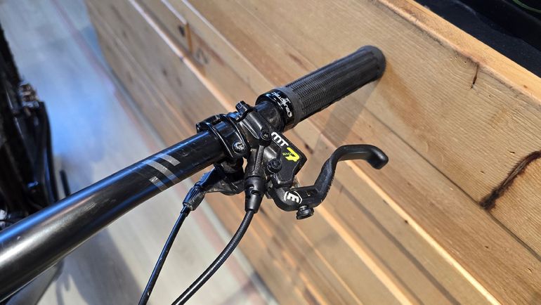 Used SCOR 4060 LT GX 2022 2022 Mountainbike, Negro — image 8 of 13