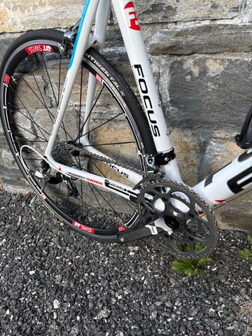 Used Focus Izalco SRAM Force 2017 Road & Gravel, White — image 2 of 3