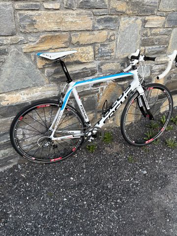 Used Focus Izalco SRAM Force 2017 Road & Gravel, White — image 3 of 3