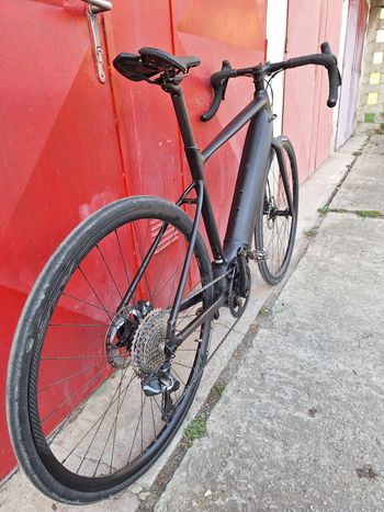 Used Giant Revolt E+ 2022 2022 Road & Gravel — image 2 of 5