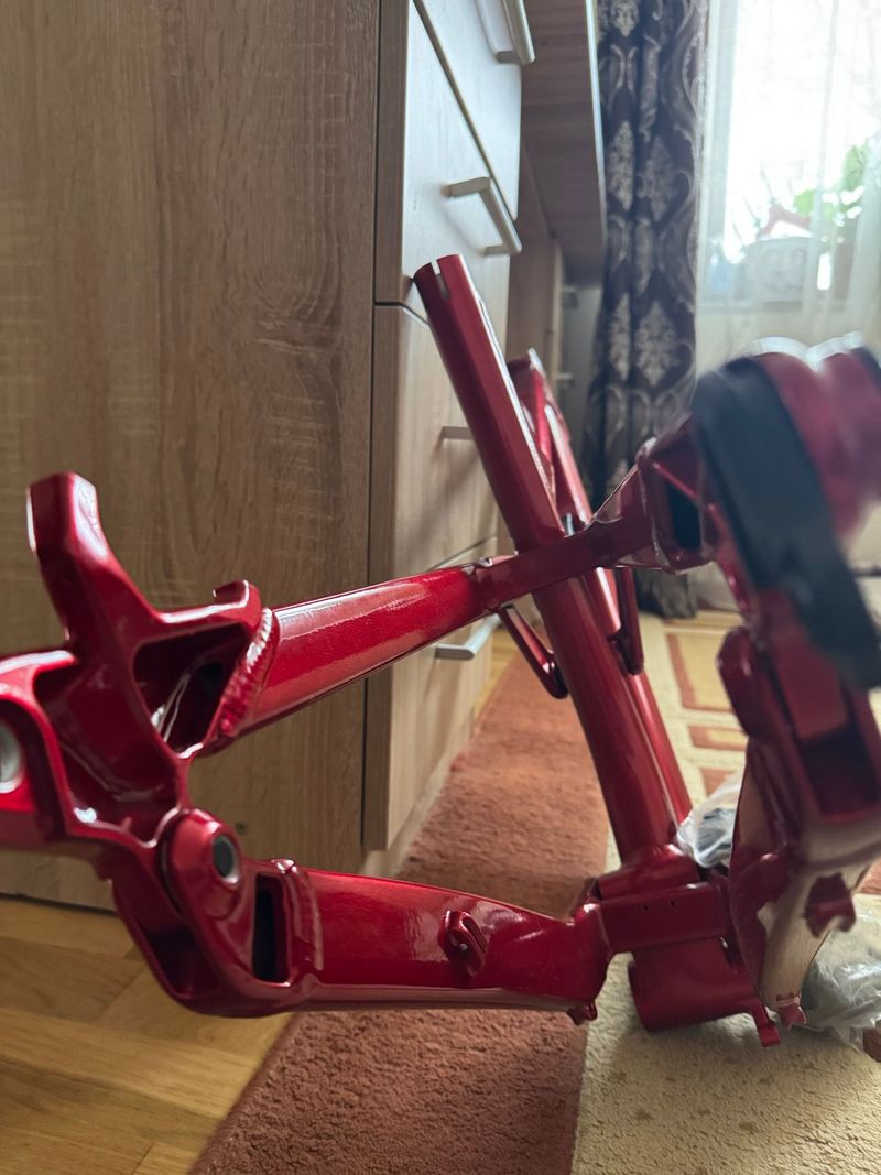 Used Canyon Torque 29 AL 5 2023 Frameset 2023 Mountainbike, Red, 29 — image 4 of 12