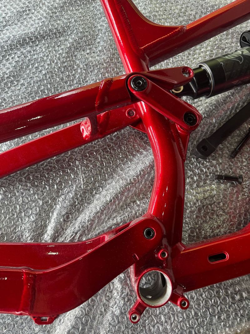 Used Canyon Torque 29 AL 5 2023 Frameset 2023 Mountainbike, Red, 29 — image 2 of 12
