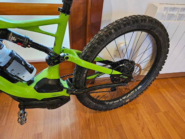 Used Specialized Turbo Levo FSR Comp 6Fattie 2017 2017 Mountainbike, Green, 27.5 — image 3 of 6