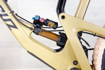 Używany Santa Cruz Nomad CC 2020 Mountainbike — zdjęcie 13 z 16