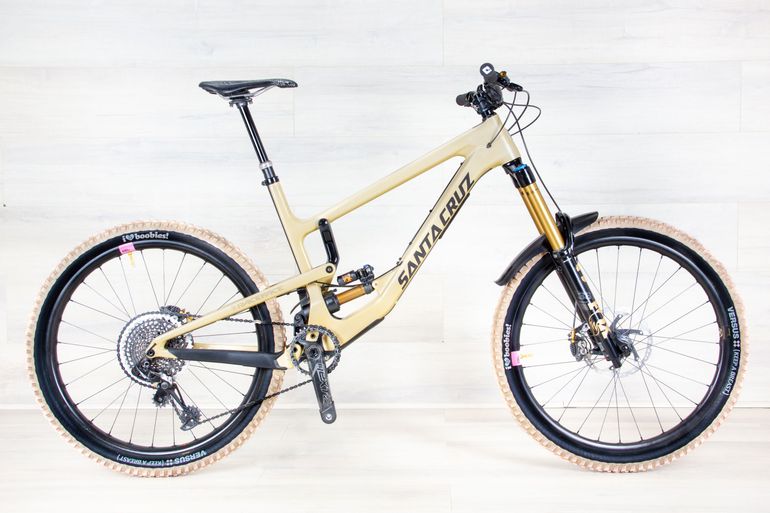 Used Santa Cruz Nomad CC 2020 Mountainbike, Orange — image 1 of 16