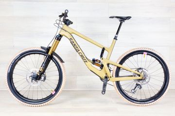 Używany Santa Cruz Nomad CC 2020 Mountainbike — zdjęcie 2 z 16
