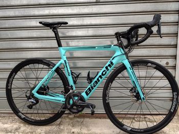 Used Bianchi Aria e-road Shimano Ultegra 2018 Corsa & gravel