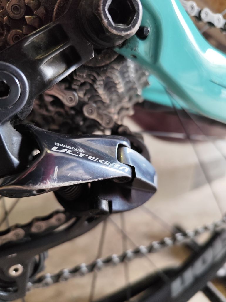 Used Bianchi Aria e-road Shimano Ultegra 2018 Road & Gravel, Verde — image 9 of 10