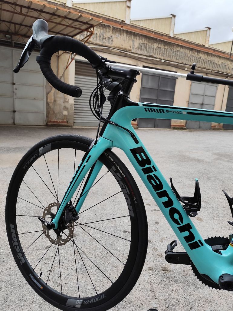 Used Bianchi Aria e-road Shimano Ultegra 2018 Road & Gravel, Verde — image 2 of 10