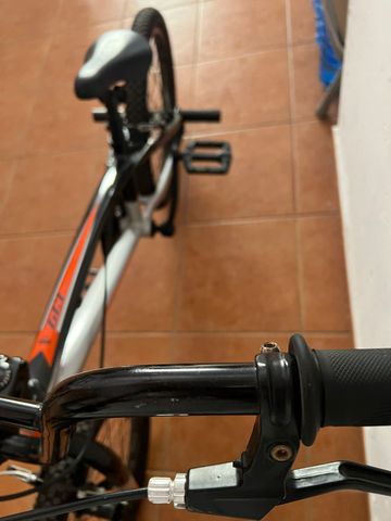 Used Monty Custom Shimano Altus 2023 Road & Gravel, Light Gray — image 2 of 4