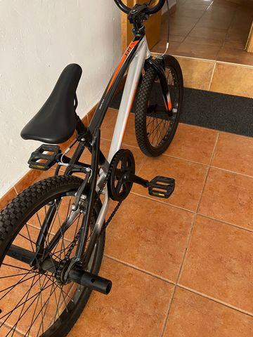 Used Monty Custom Shimano Altus 2023 Road & Gravel