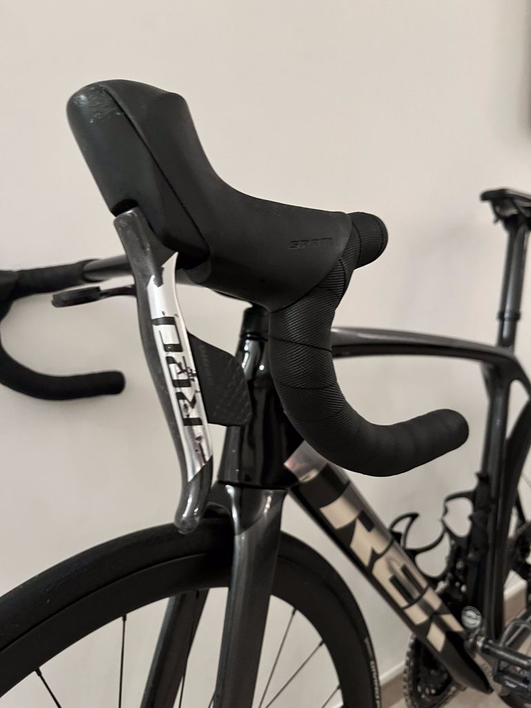 Used Trek Trek Emonda Poject One Red ETap AXS 2023 Road & Gravel, Black — image 7 of 8