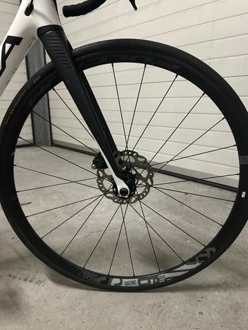 Orbea AVANT M30TEAM-D 2020 2020 Road & Gravel usato, Bianco — immagine 8 di 9