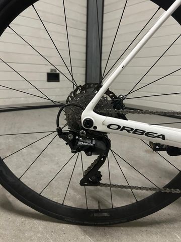 Orbea AVANT M30TEAM-D 2020 2020 Road & Gravel usato, Bianco — immagine 9 di 9