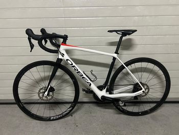 Used Orbea AVANT M30TEAM-D 2020 2020 Road & Gravel — image 2 of 9