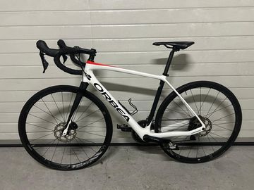 Orbea AVANT M30TEAM-D 2020 2020 Road & Gravel usato, Bianco — immagine 2 di 9