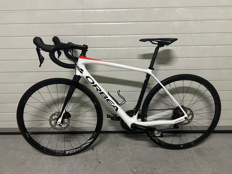 Used Orbea AVANT M30TEAM-D 2020 2020 Road & Gravel — image 2 of 9