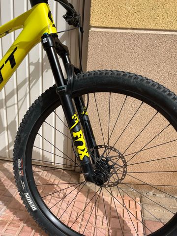 Used Scott Spark RC Comp 2022 2022 Mountainbike, Orange, 29 — image 4 of 6