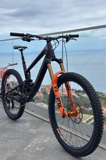 Used Santa Cruz NOMAD R / Carbon C / 27.5 2022 Frameset 2022 MTB