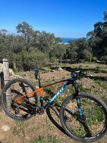 Used Giant XTC Advanced 29 2 2017 2017 Mountainbike, Blue, 29 — image 1 of 3