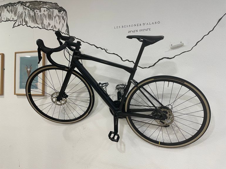 Used BMC Roadmachine Four 2021 2021 Road & Gravel, Schwarz — image 9 of 9