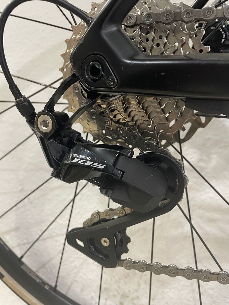 Used BMC Roadmachine Four 2021 2021 Road & Gravel, Schwarz — image 4 of 9