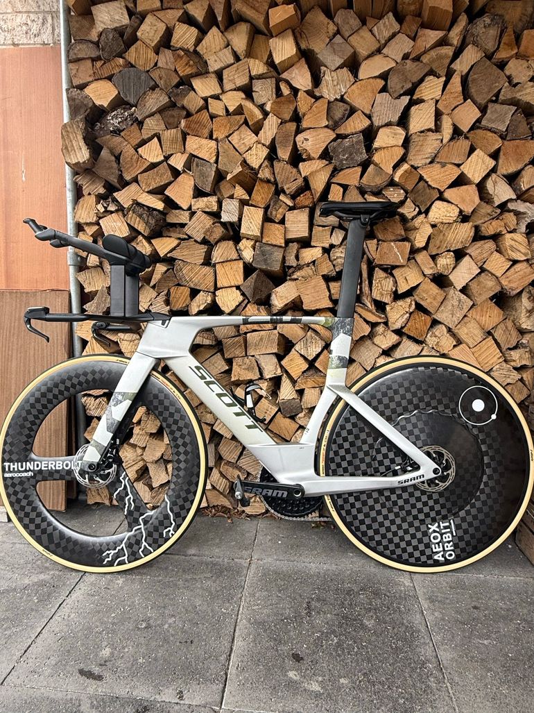Used Scott Plasma SRAM Red eTap AXS 2025 Road & Gravel, Light Gray — image 2 of 7