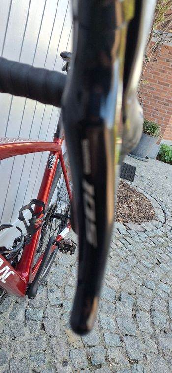 Used Isaac Vitron Shimano 105 2023 Road & Gravel, Red — image 5 of 6
