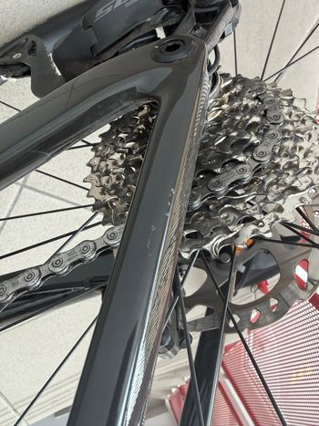 Used Scott Addict RC 40 2024 2024 Road & Gravel, Green — image 7 of 7