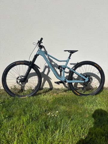 Rose Root Miller 2025 Mountainbike d'occasion — image 4 sur 5