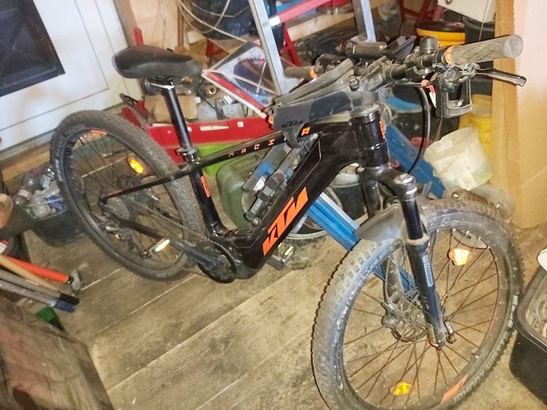 Used KTM MACINA TEAM 772 2023 2023 Mountainbike, Black, 27.5 — image 3 of 3
